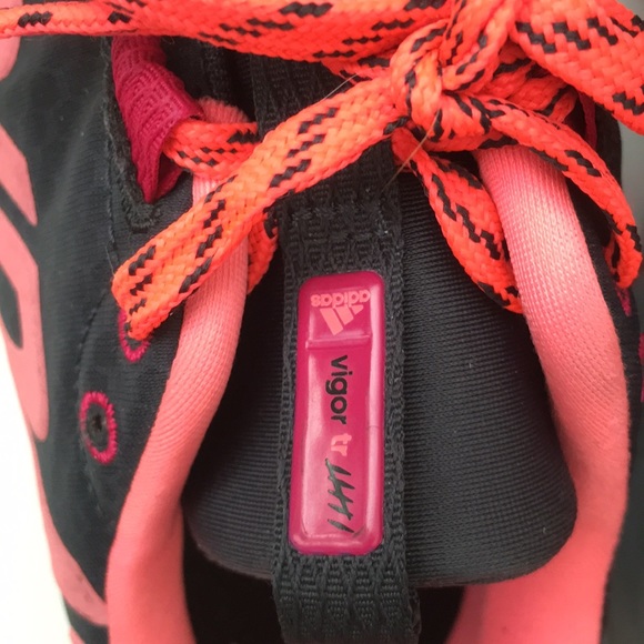 Adidas shoes - Picture 2 of 8